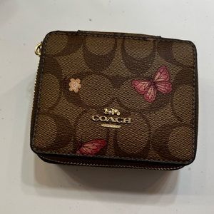 Coach butterfly jewelry case 🦋